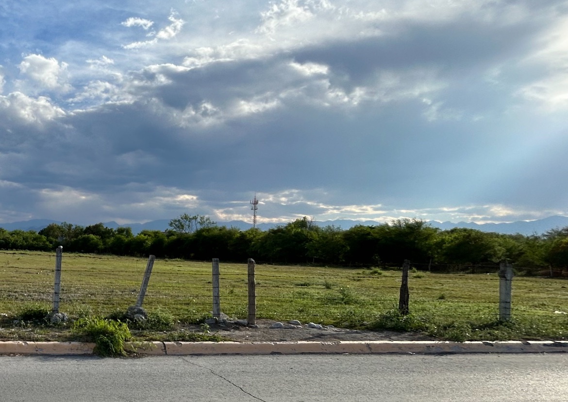 Lote 3.5 ha uso mixto · Cadereyta